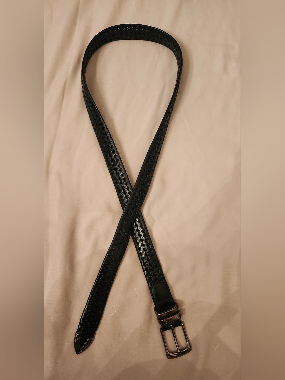 Roundtree & Yorke Black Leather Belt with Silver Buckle